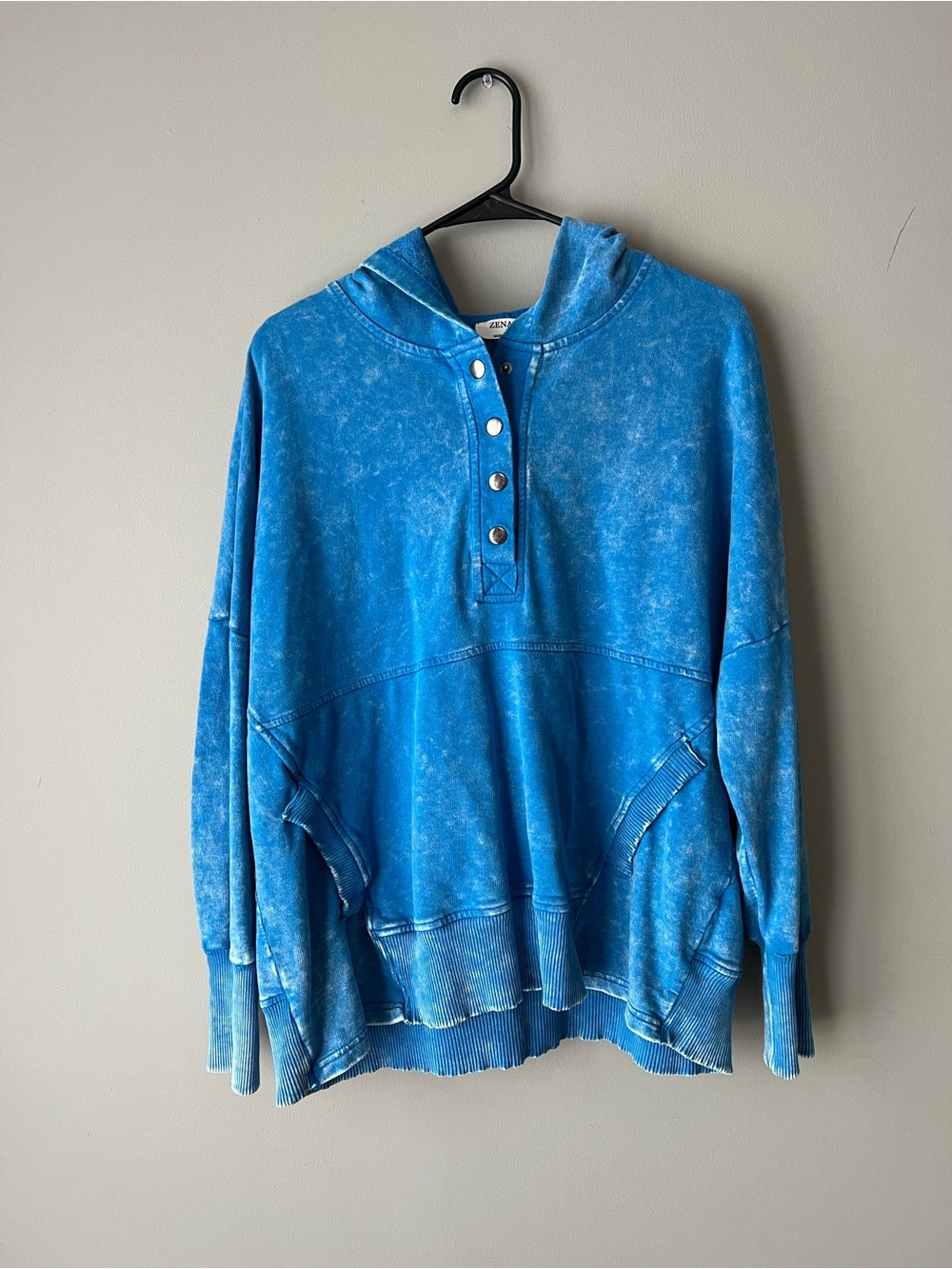 Zenana Outfitters Blue Washed Hooded Pullover